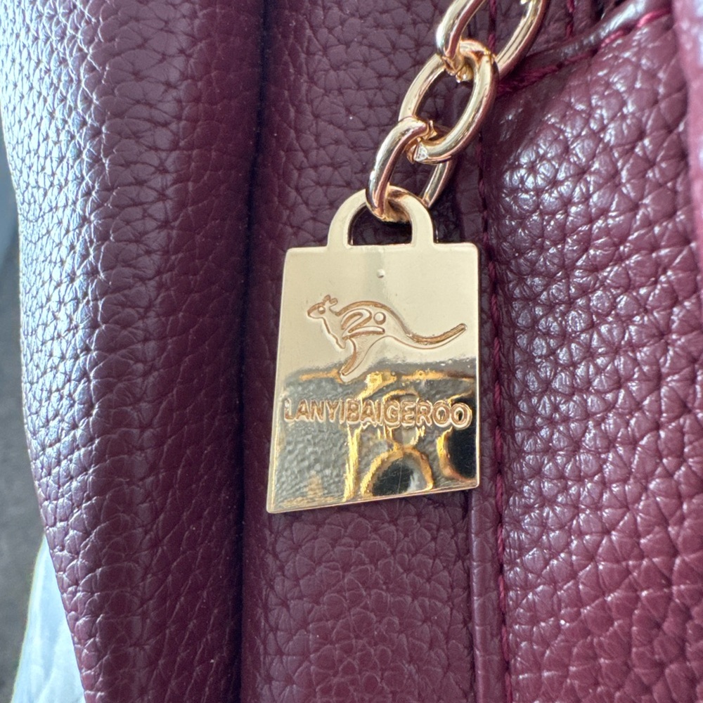 kangaROOS Burgundy Backpack with Gold Accents Brand New!!๐ฅ๐ฅ๐ฅ๐ฅ๐ฅ - Picture 2 of 12